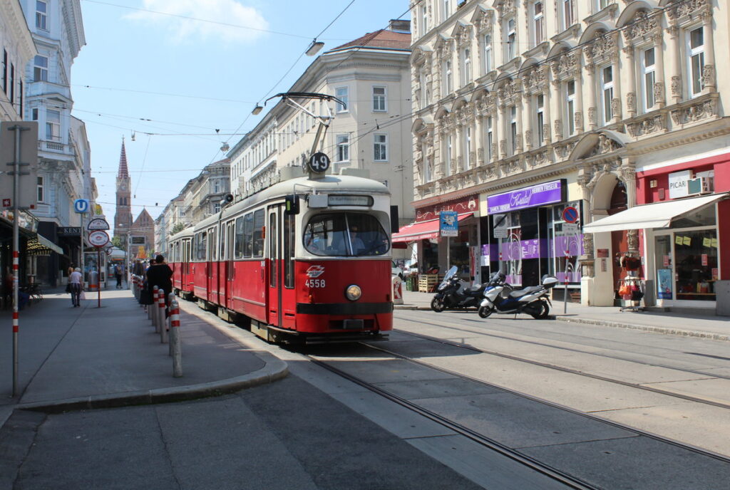 Rudolfsheim Fünfhaus: Obvod kontrastov, ktorý našiel svoju tvár