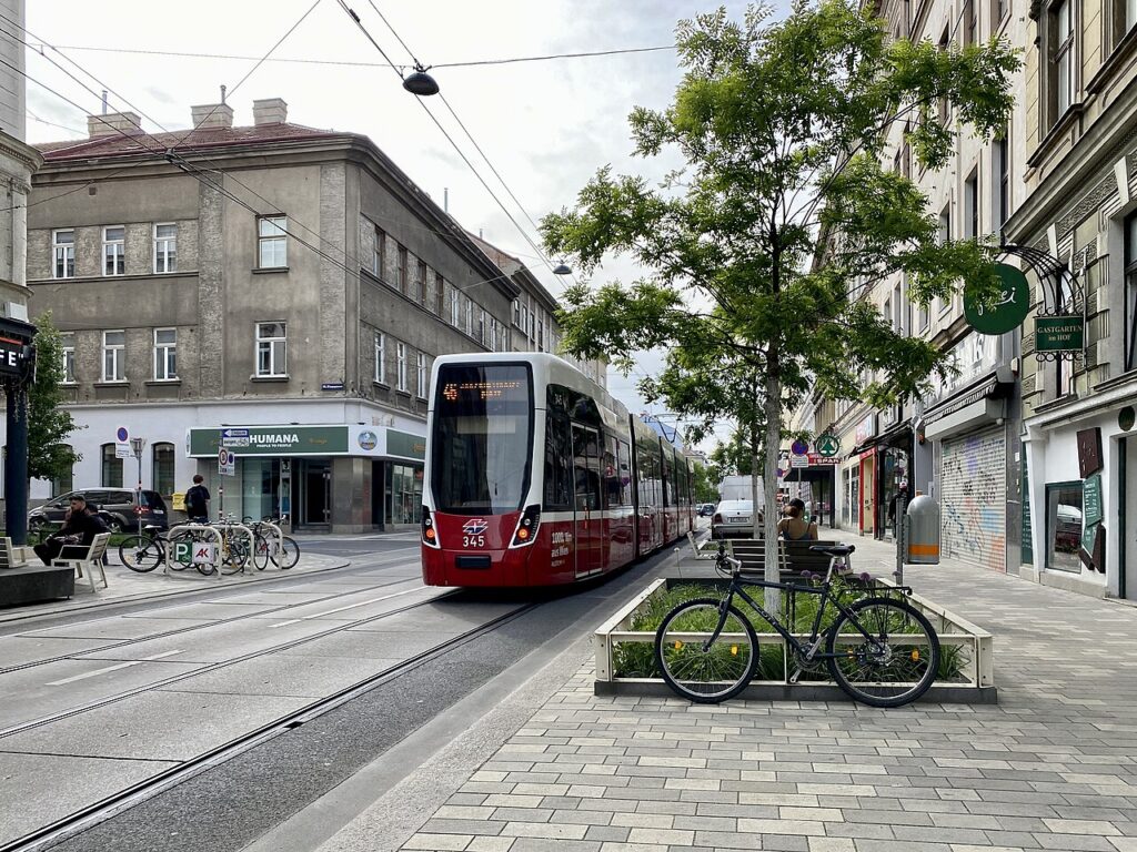 Ottakring? Je tu niekto?
