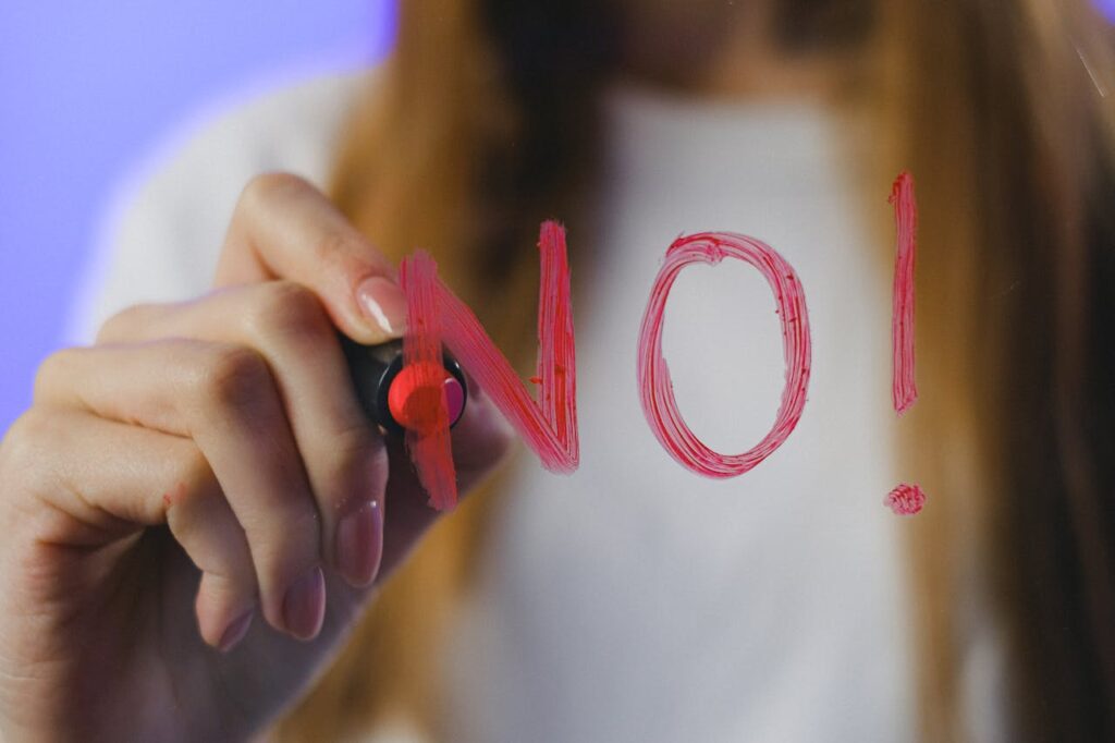 Keď "nevinný vtip" končí na súde: Rakúsky model boja proti obťažovaniu nastavuje zrkadlo aj slovenskej realite