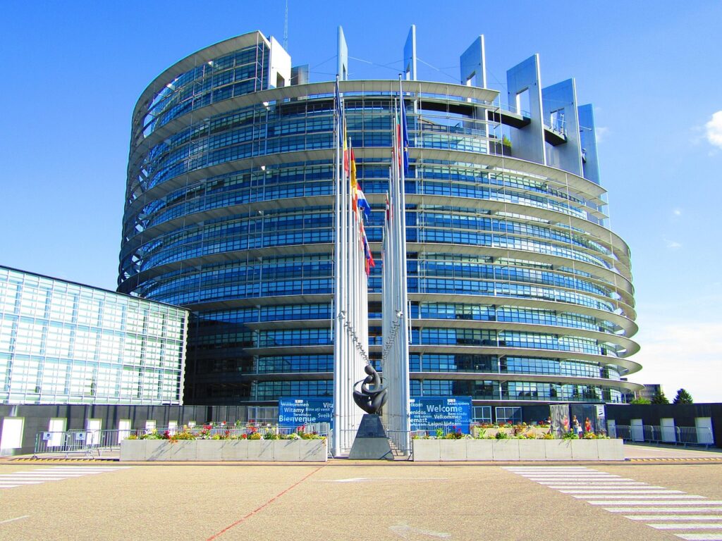 Európsky parlament: Od konzultatívneho orgánu k plnohodnotnému zákonodarcovi