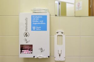 Viedeň búra tabu: Bezplatné vložky a tampóny sú na školách rovnako samozrejmé ako toaletný papier