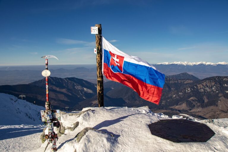 Úrad pre Slovákov žijúcich v zahraničí: Význam, história, úlohy a smerovanie krajanstva